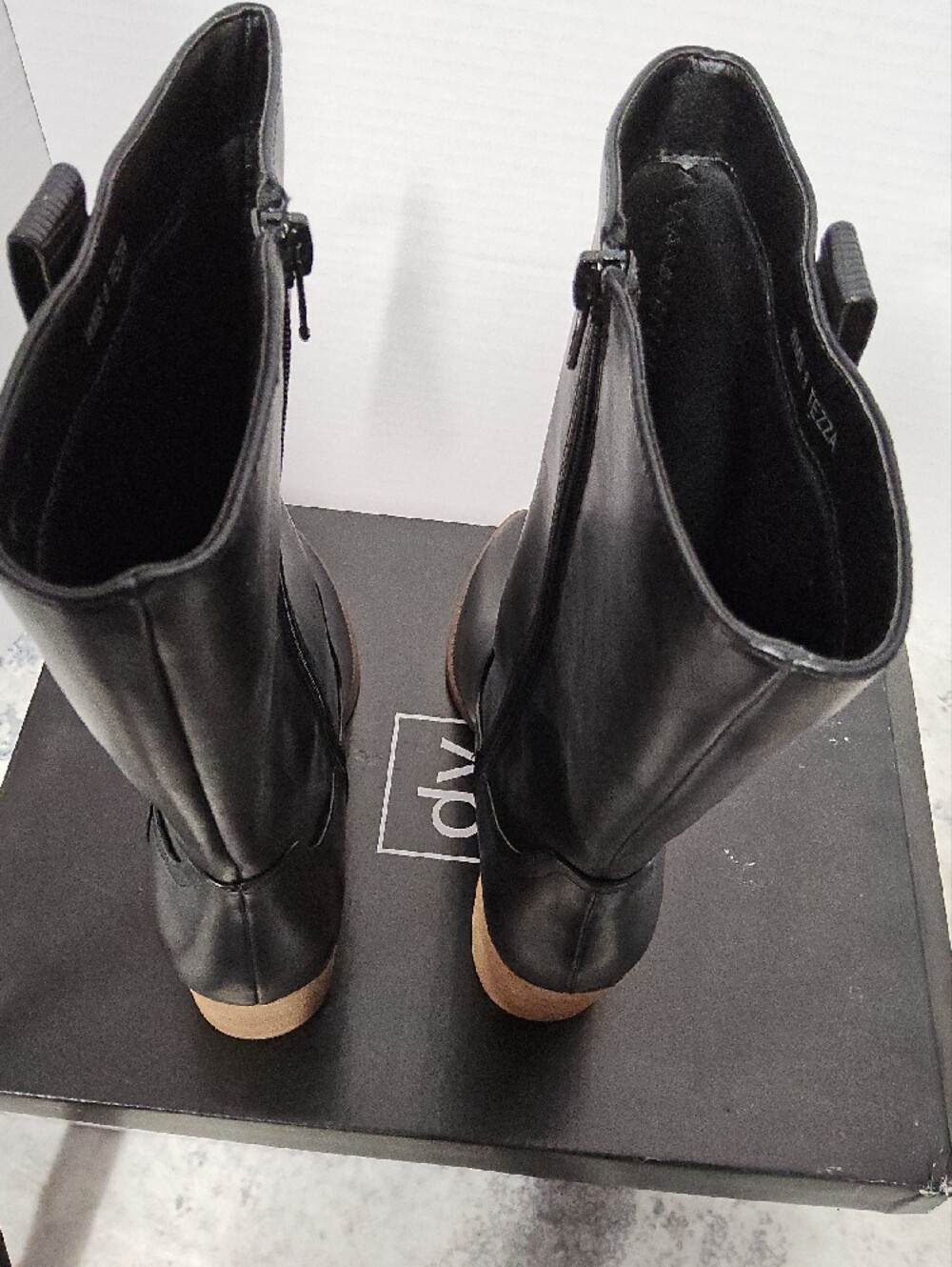 Customer Return Size 8 Dolce Vita Black Mid-Calf Block Heel Women's Boots - Picture 11 of 13